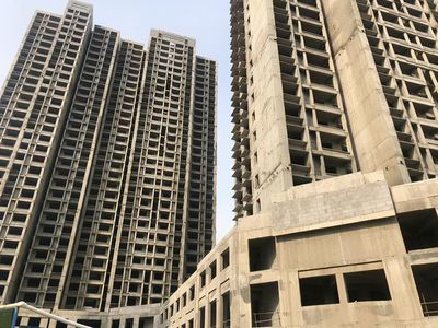 六千多業(yè)主欲哭無淚!鄭州啟福城爛尾多年,開發(fā)商回應:正在尋找資方,目前手里還有地