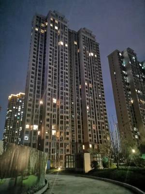 鄭州一樓盤延期交房11個(gè)月，違約金未結(jié)清引發(fā)爭議